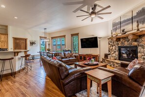 Living Room, Dining Area, and Breakfast Bar