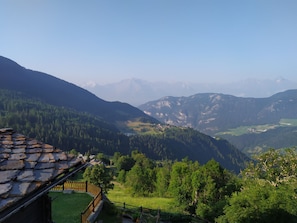 Vue depuis lâhĂ©bergement