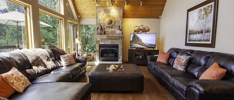 Living room with gas fireplace