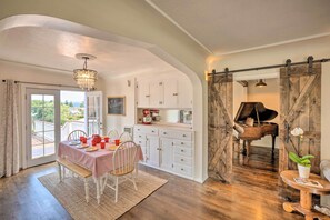 Living Areas | Multi-Level Property