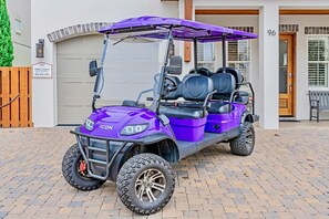 FREE 6-seat golf cart during your stay