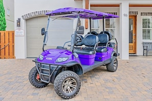 FREE 6-seat golf cart during your stay