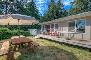 Relax in the hammock, enjoy a meal outside at the picnic table.