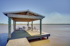 Private Dock w/ Seating | Lake Charles Access