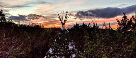 Full view of Tipi and its surroundings