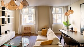 Step into a home where meticulous attention to detail meets modern sophistication and comfort.
#comfort #quality #modern #andoliving #portugal #pt #lisbon