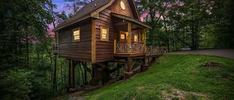 Experience 1 of 3 unique treehouse cabins in the beautiful Smoky Mountains! 