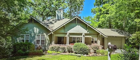 Treetop Cottagewelcome!