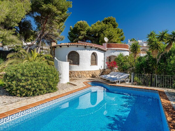 Swimming Pool, Resort, Estate, Hacienda, Villa, Eco Hotel, Resort Town, Landscaping, Hotel