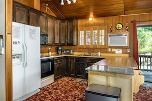 Kitchen. Unit 8 Lot 9, The Hideout, Pine Mountain Lake Vacation Rental.