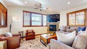 Home Decor, Coffee Table, Table, Furniture, Living Room