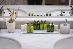 Équipements de salle de bain
