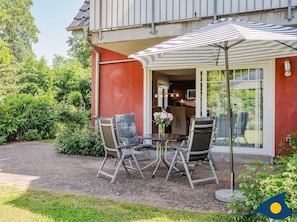 schöne Süd-/West Terrasse