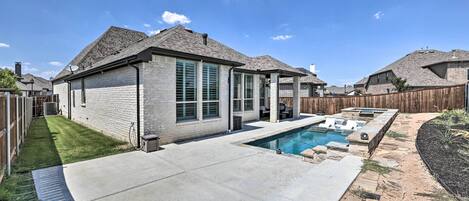 Haslet Vacation Rental | 3BR | 2.5BA | Step-Free Access