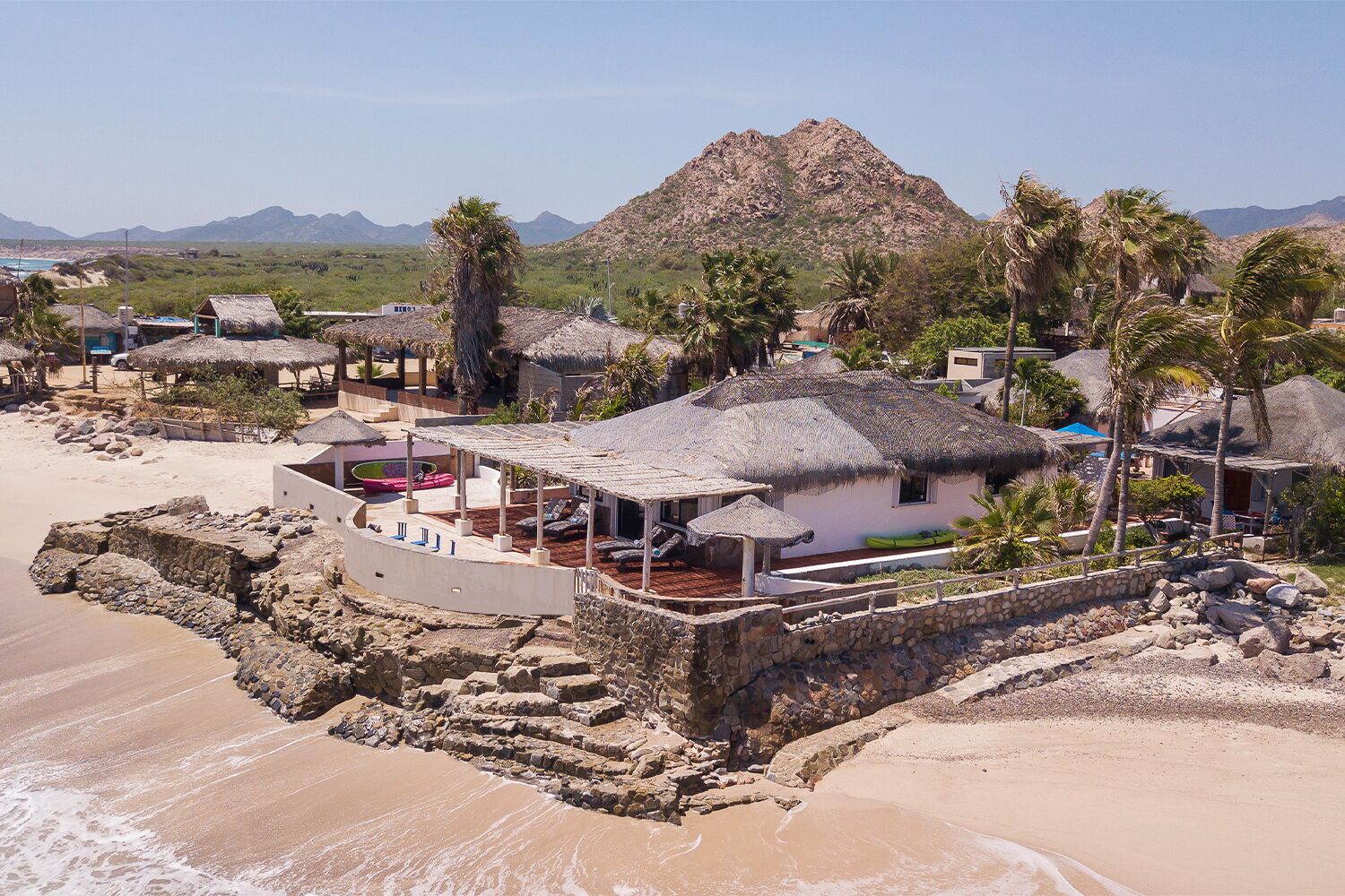 Discounted Rate Escape to the East Cape Cabo Beach Villa