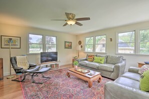 Living Room | Free WiFi | Window A/C Units | Smart TV | Main Level