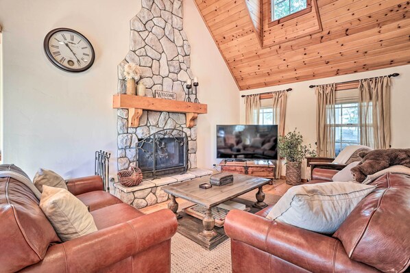 Lake Arrowhead Vacation Rental | 5BR | 3.5BA | Stairs Required | 2,531 Sq Ft