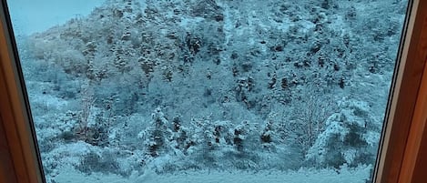 Vue depuis lâhĂ©bergement