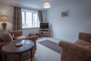 Maes Yr Odyn - 3 Bedroom Holiday Home - Narberth (22654)