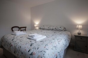 Maes Yr Odyn - 3 Bedroom Holiday Home - Narberth (22639)