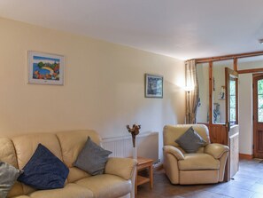 Living room | Lily Cottage - Duffryn Farm Cottages, Dunvant