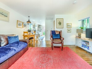 Living room | Bluebell - Clynfelin Cottages, Cwm-Morgan