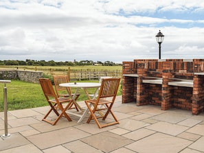 Patio | Church View - Church Farmhouse, Castletown