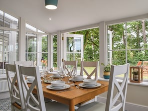 Conservatory | Church View - Church Farmhouse, Castletown