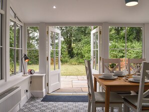 Conservatory | Church View - Church Farmhouse, Castletown