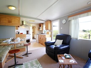 Open plan living space | Church Lodge, Snargate