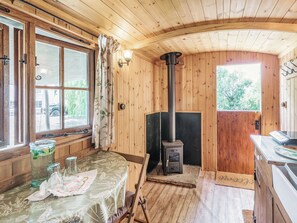 Living area | The Kingfisher - Longwool Shepherds Huts, Old Woodhall