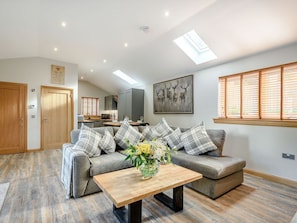 Open plan living space | Appletree Lodge, Ayr