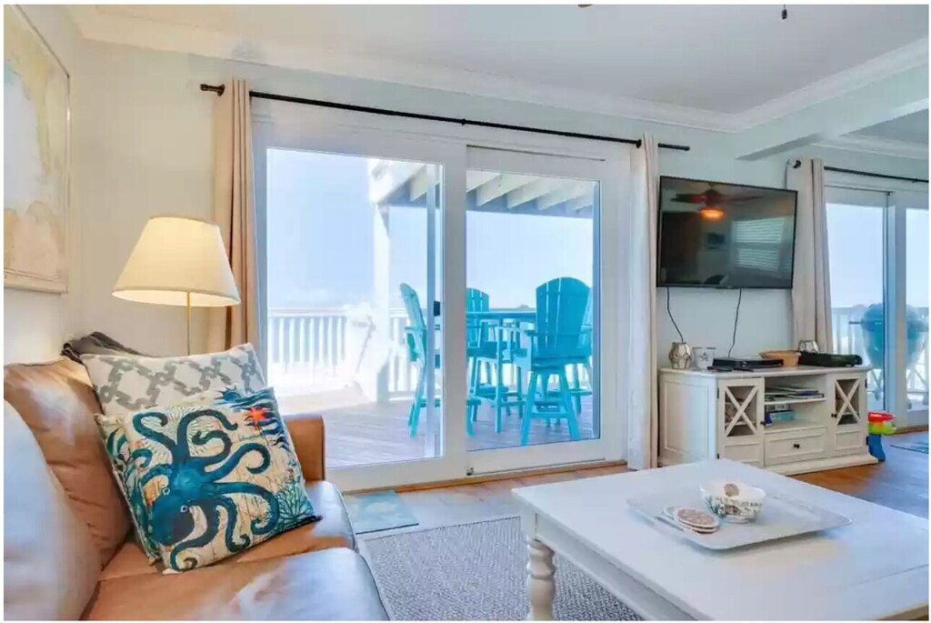 oceanfront-family-sized-beach-house-cape-san-blas