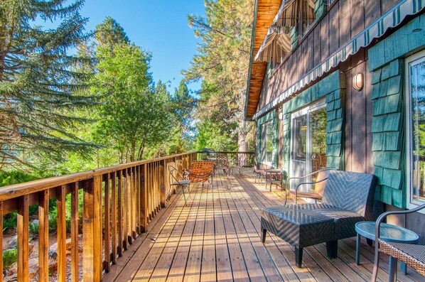 Deck