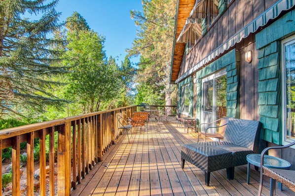 Deck