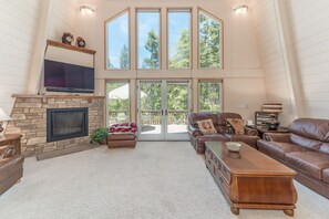 Snowflake-Cabin-05
