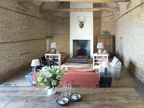 Magnificent living and dining area | The Cotswolds Barn - Crucis, Ampney Crucis, near Cirencester