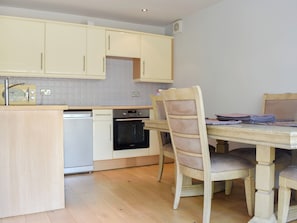 Kitchen/diner | Hill Farm Cottage, Chittering