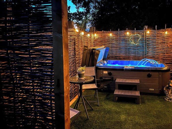 Bain à remous extérieur