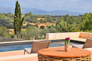 Finca avec vue, jardin et piscine