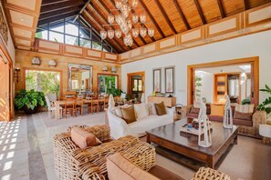 Cayuco 3 - Golf View Villa at Cap Cana (2951)