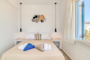 Enjoy the double bedroom