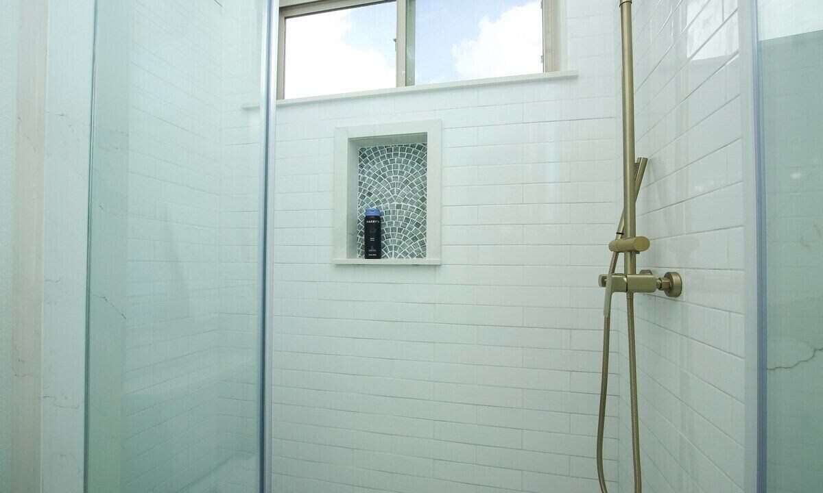 Experience a luxurious vacation in this 4 bedroom 3 bathroom home which can accommodate 11 guests
