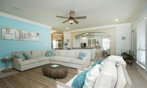 You can spend the day relaxing or socializing in the spacious living room with luxe design, fully furnishes with comfortable sofa and seats enough to fet the whole family. You can also spend time watching on the smart TV equipped with Disney plus and Amazon Prime.