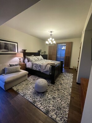 Suite bedroom