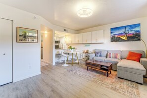 Living Room | Full Sleeper Sofa | Smart TV w/ Streaming Services