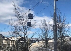 Skidåkning och snöaktiviteter