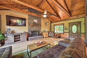 Living Room | Main Floor