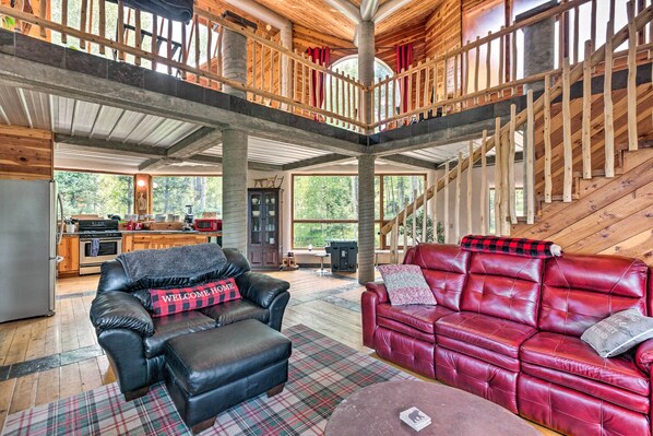 Angel Fire Vacation Rental | 2BR | 3.5BA | 2,600 Sq Ft | Stairs to Access