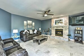 Living Room | Homeowner On-Site | Ring Doorbell | Optional Pool Heat Fee